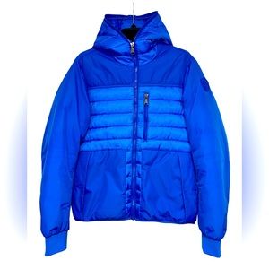 PAJAR BARLOW MIXED MEDIA LIGHTWEIGHT HOODED PUFFER JACKET IN BLUE